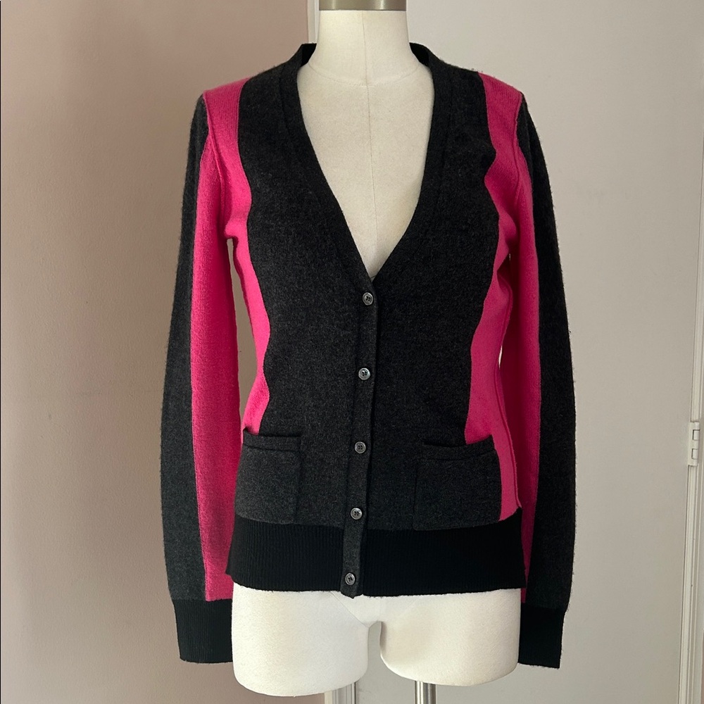 Dylan Gray Cashmere Pink and Gray v-neck cardigan size small